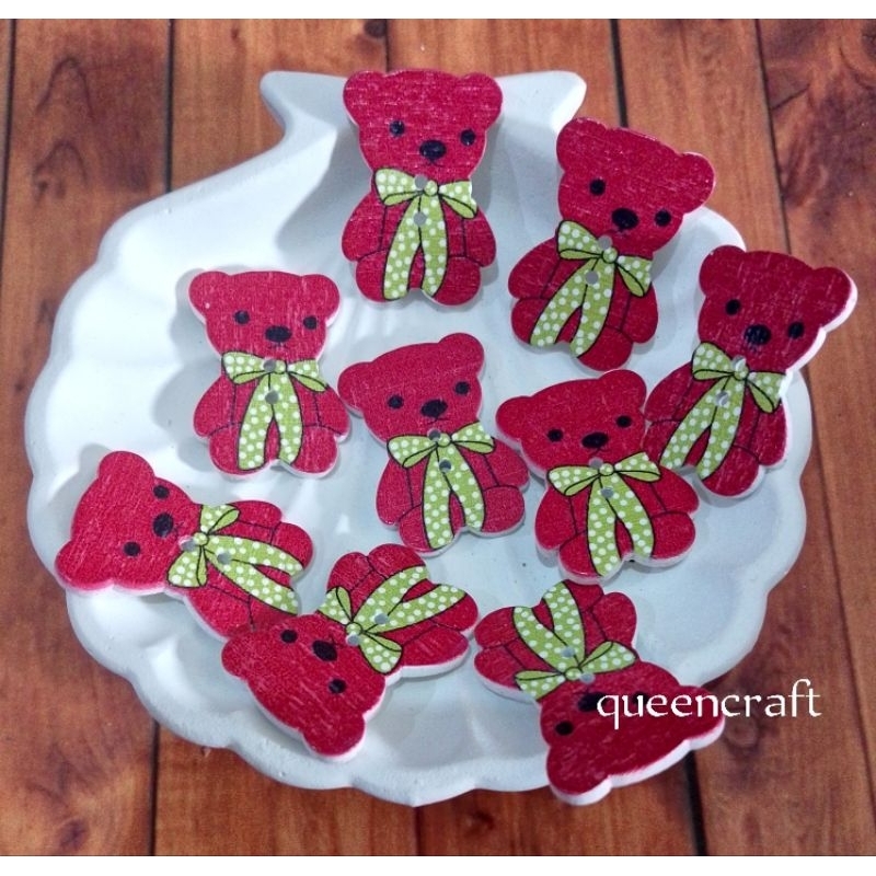 (5pcs) kancing kayu BERUANG MERAH besar