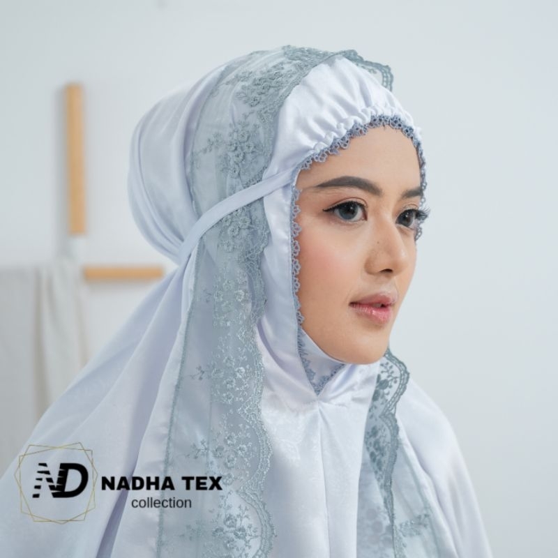 Mukena Terusan Dewasa Sutra Velvet Embos Renda Mewah|Mukenah Lajuran.