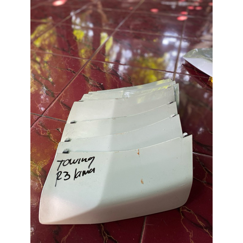 tutup derek ertiga 2012