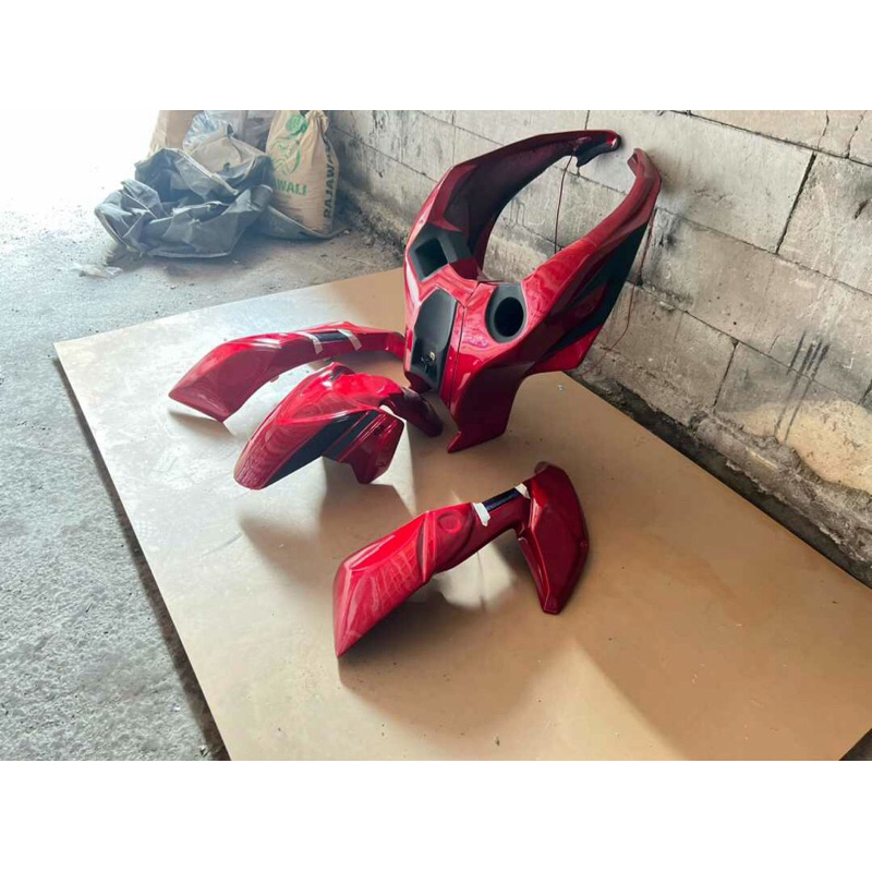 Paket cover tangki sisket dan spakbor depan model goldwing utk PCX 150 dan PCX 160