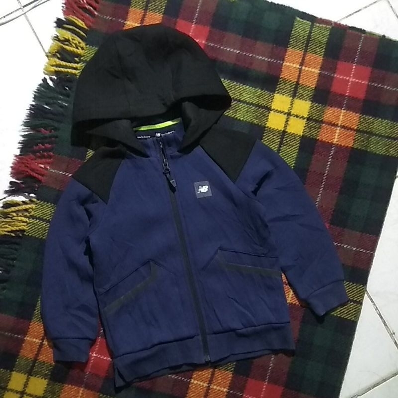 zip Hoodie anak NB