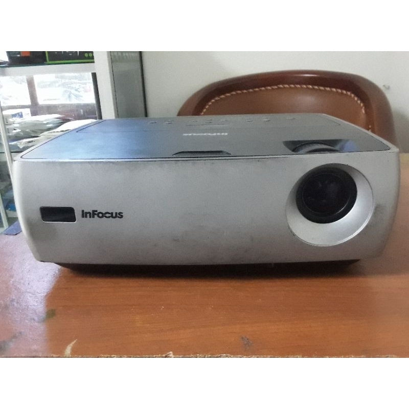 LCD PROYEKTOR INFOCUS IN24+ SECOND_BEKAS NORMAL