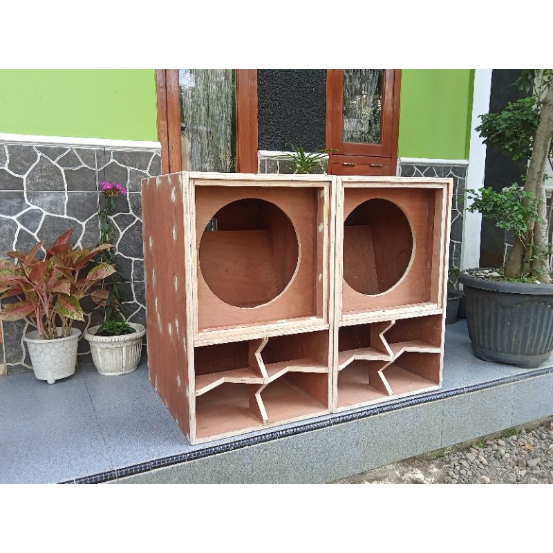 box CBS 15 inch + biaya packing