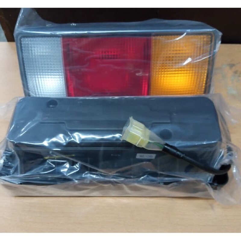 Lampu Belakang Truk Canter 24v Original KTB