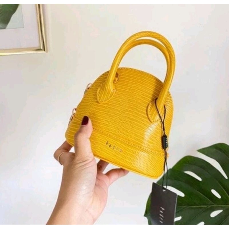 NEW SALE BANTING HARGA CUCI GUDANG Sling chain bag mini Pedro yellow kuning tas selempang mini handb