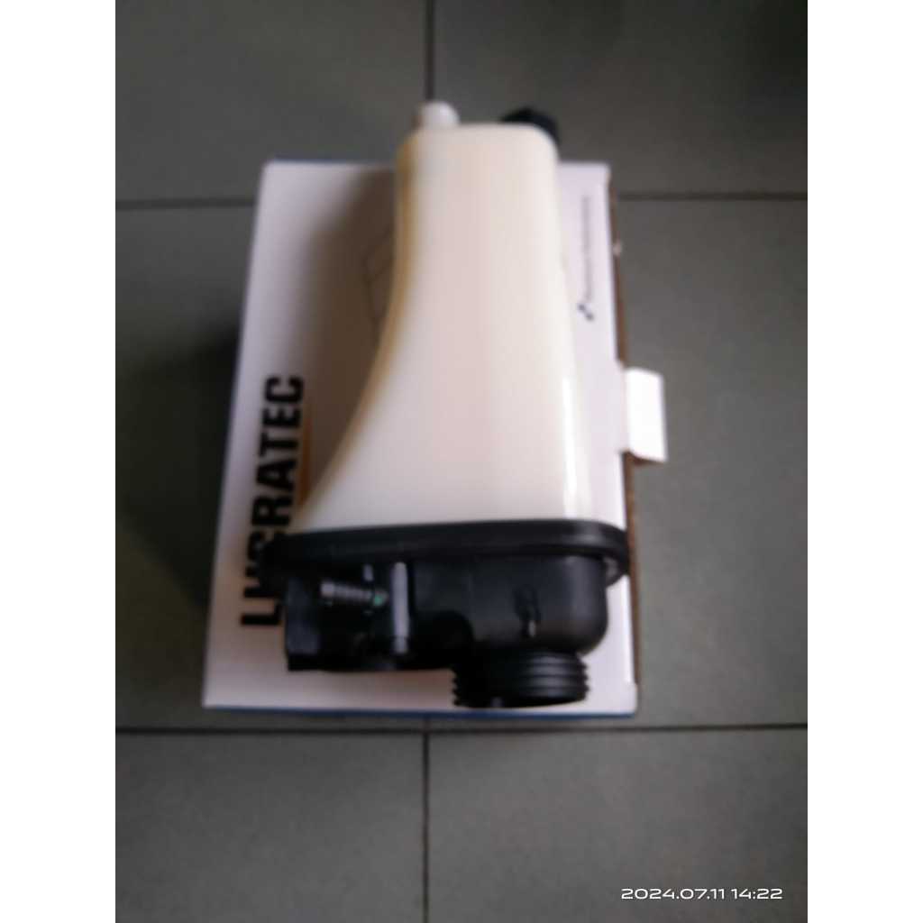 TABUNG RADIATOR BMW E36 M50