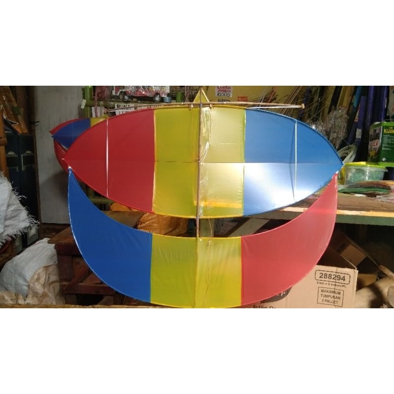 layangan bulanan,ukuran sayap 78 cm