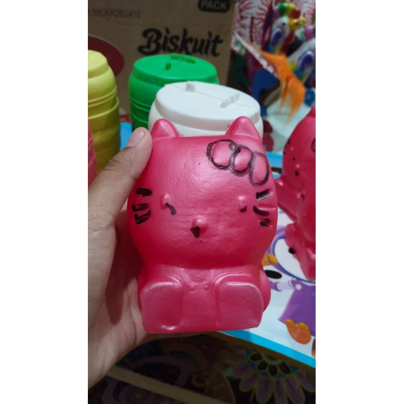 Celengan Anak / Celengan plastik / celengan karakter lucu / celengan murah meriah