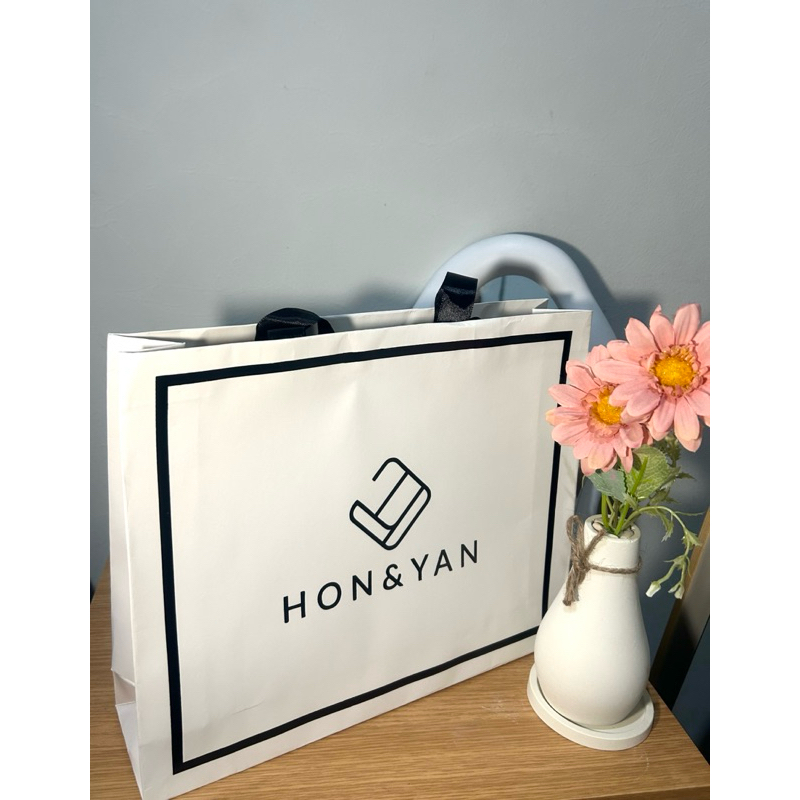 

Paper Bag HON&YAN Paper Bag Pembungkus Kado