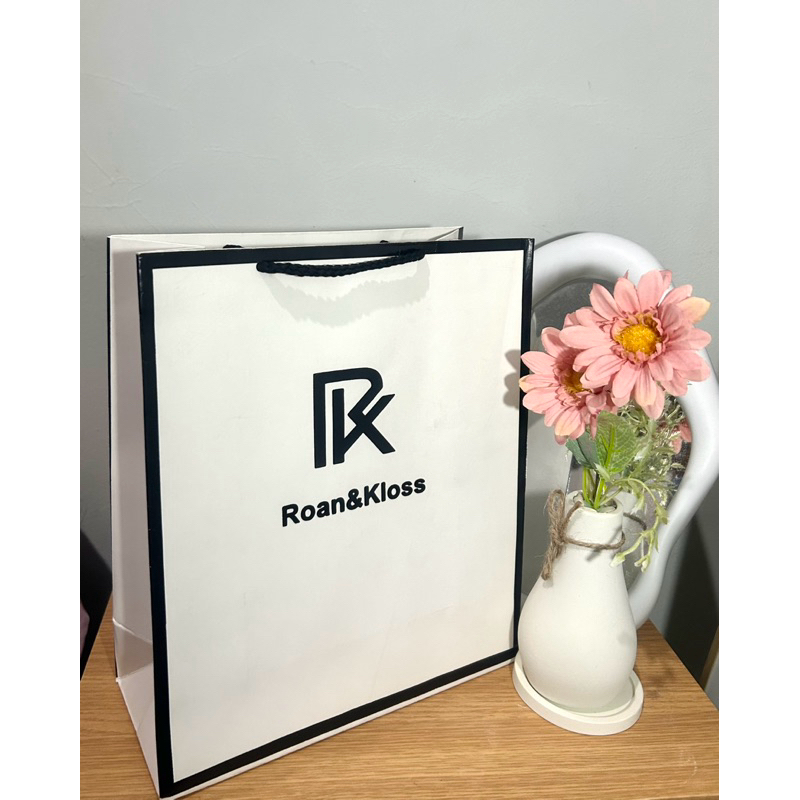 Paper Bag Roan&Kloss Paper Bag Pembungkus Kado