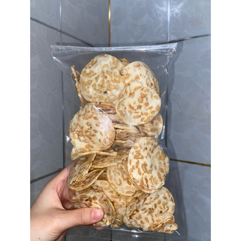 

KERIPIK TEMPE
