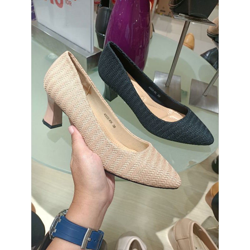 sepatu wanita heels 7cm LAVIOLA.