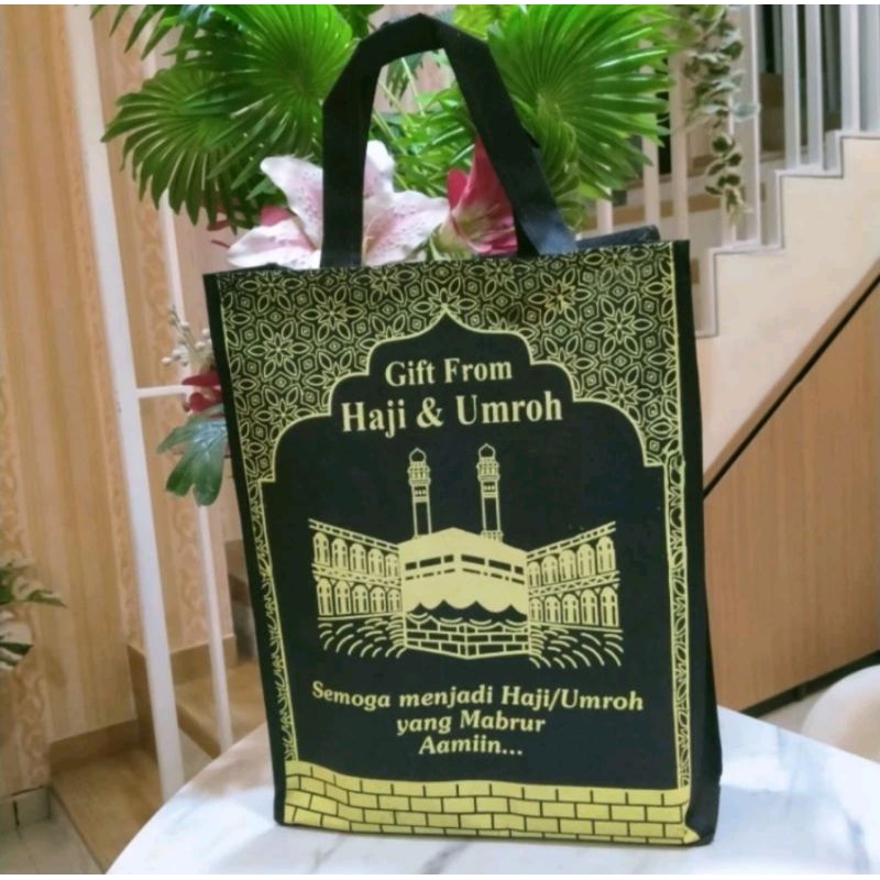 

tas jahit haji dan umroh/souvenir haji umroh 30x40 harga per lusin