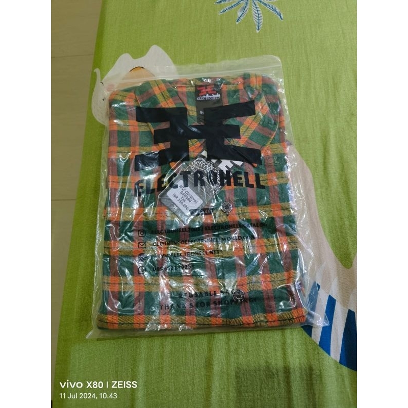 Electrohell kemeja ori diskon size XXL