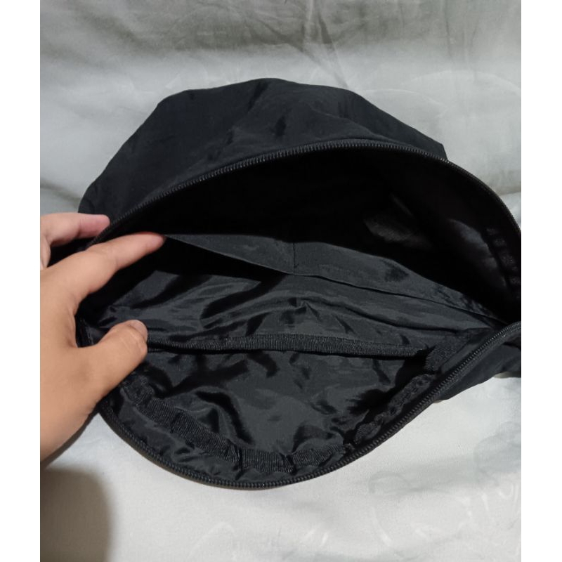 Waistbag Uniqlo Original Tas Slempang Uniqlo