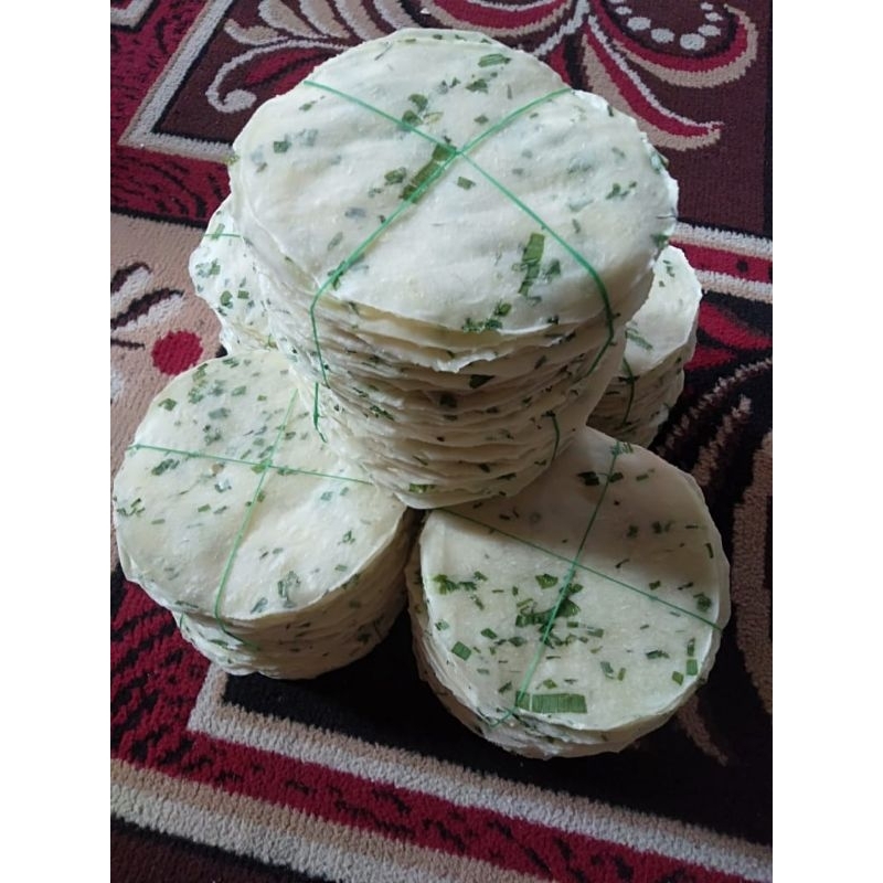 

Kerupuk kamang ikat mentah