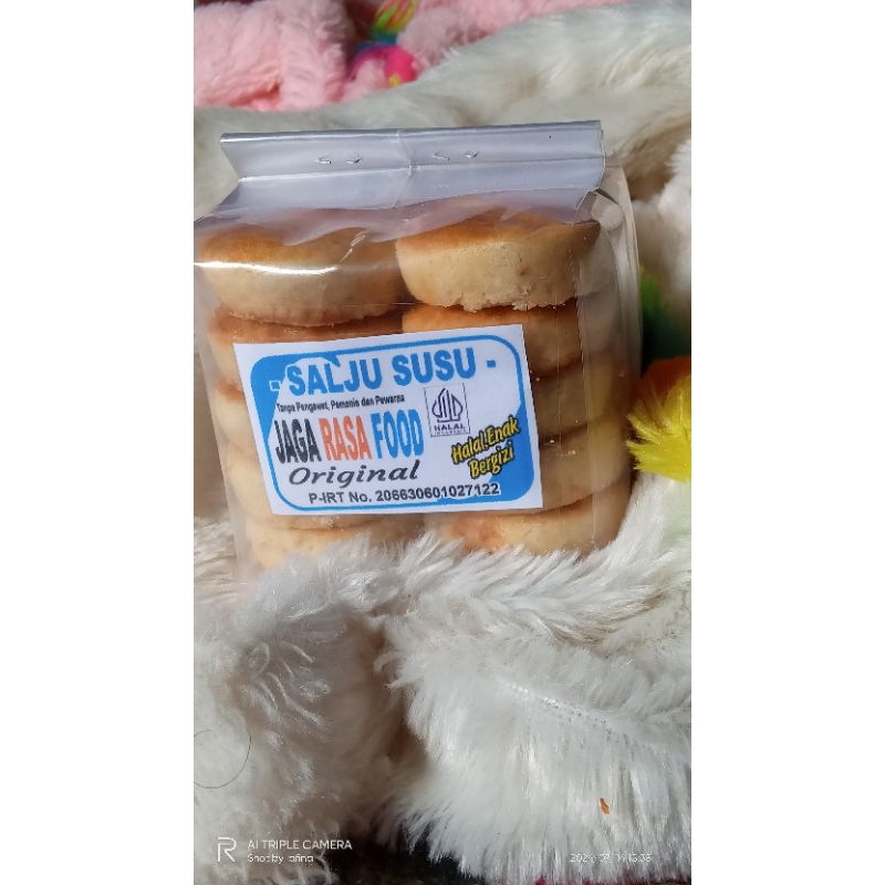 

kue salju susu
