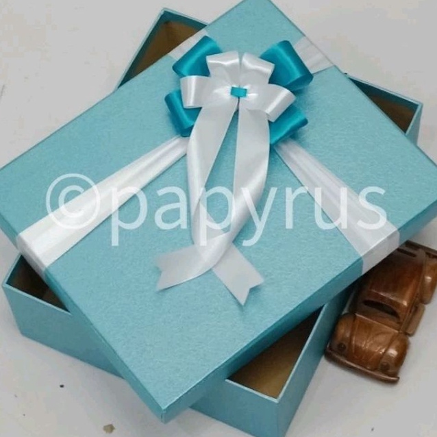 

Terbaik PAPYRUS 25x3 Tinggi 1cm Kotak Kado Gift Box V2