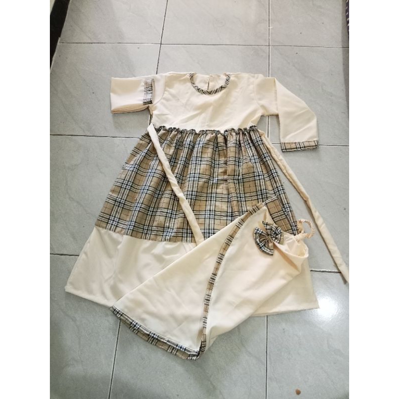 seragam sekolah TK kotak krem