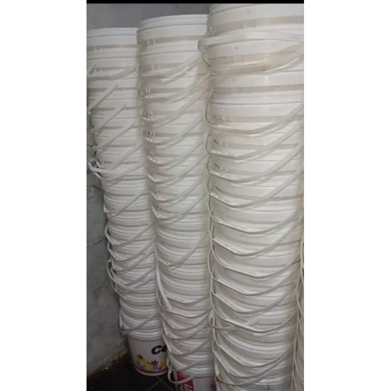 Ember Plastik Bekas 15kg - Ember bekas - Timba Serbaguna Plus Tutup