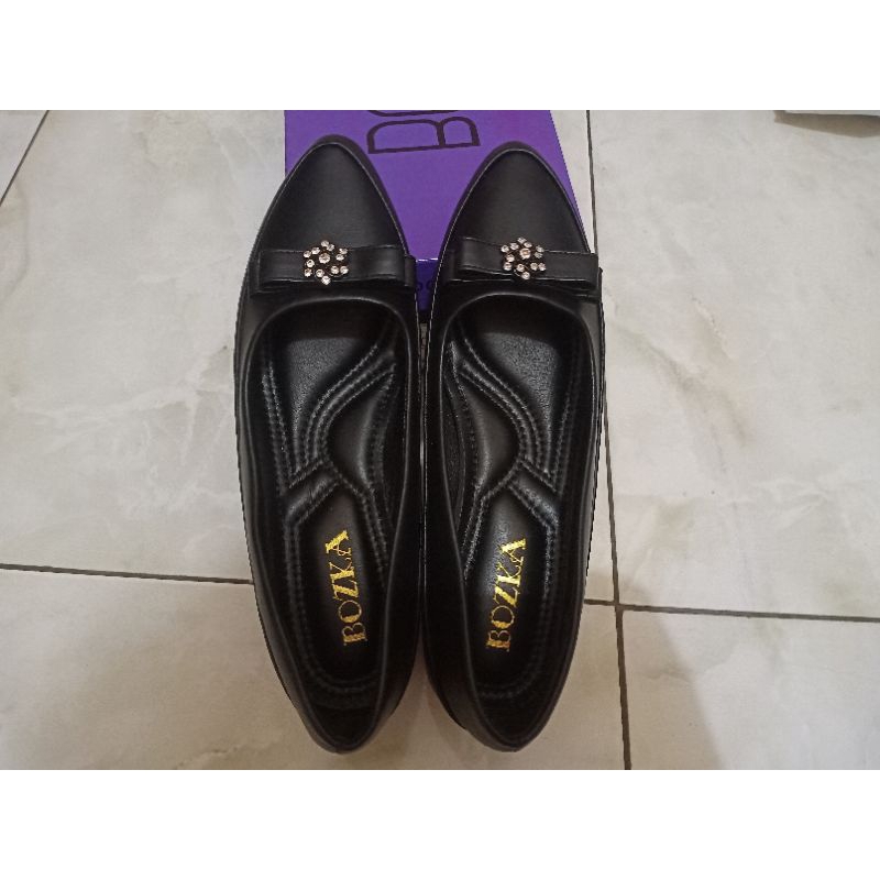 Bozka Sepatu Wedges Wanita