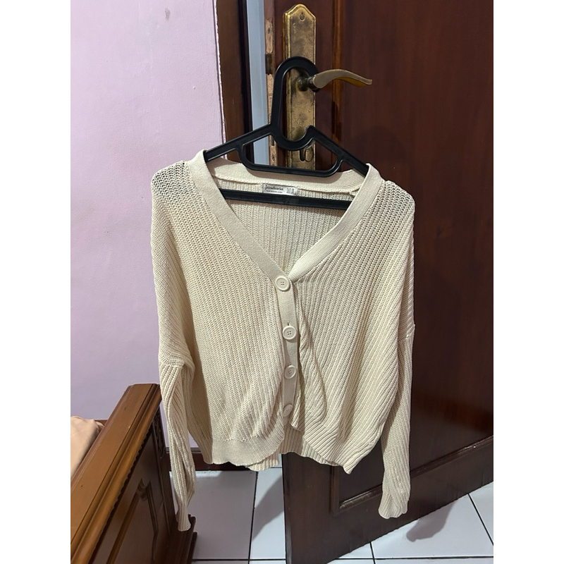 Preloved cardigan stradivarius