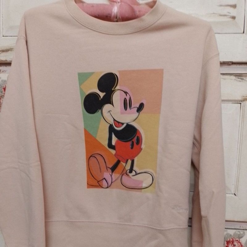 Crewneck uniqlo x disney second