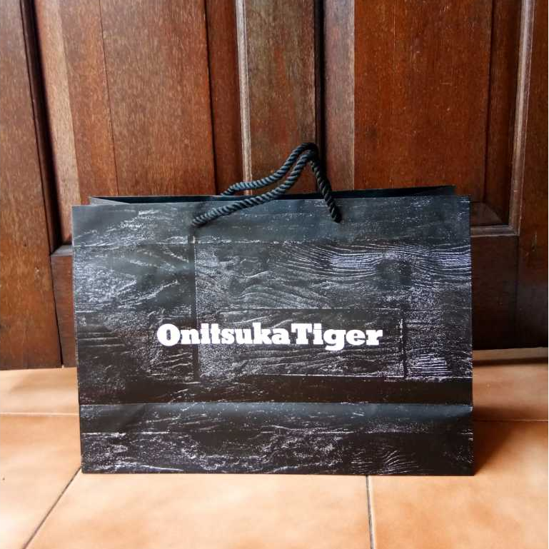 

Papper Bag ONITSUKA TIGER ORIGINAL Tas Sepatu