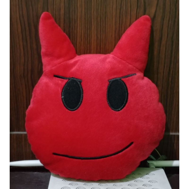 Boneka Emoji Devil