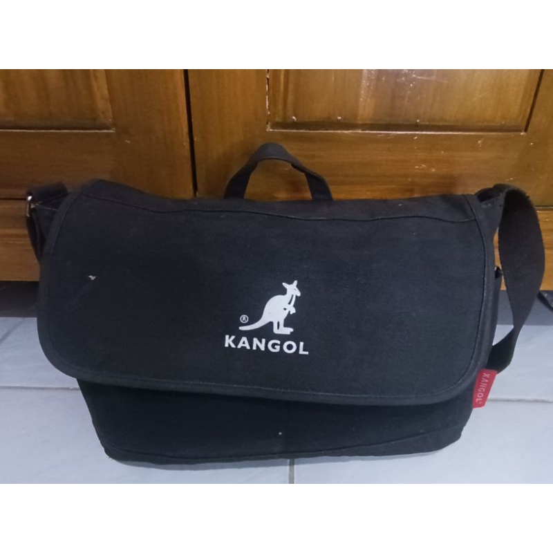 Tas Sling Selempang Kangol Hitam 15074