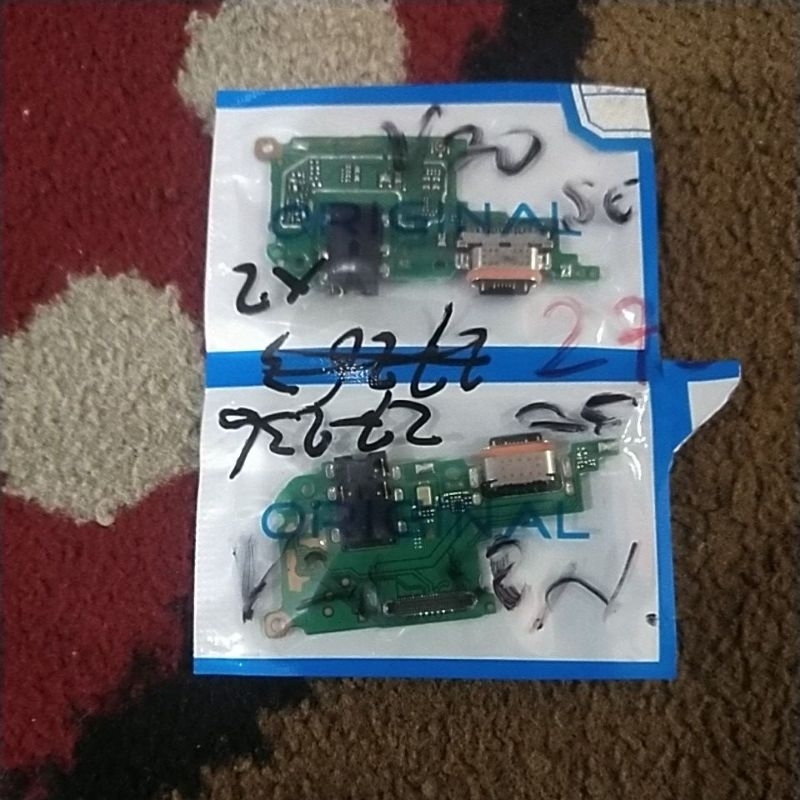 PAPAN CHARGER VIVO V20 SE
