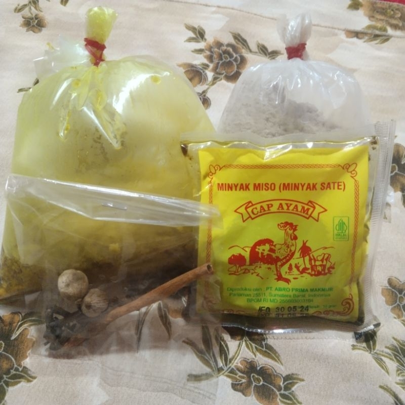 

bumbu soto padang lengkap MUTKHAL,untuk 5liter air,berat 150g