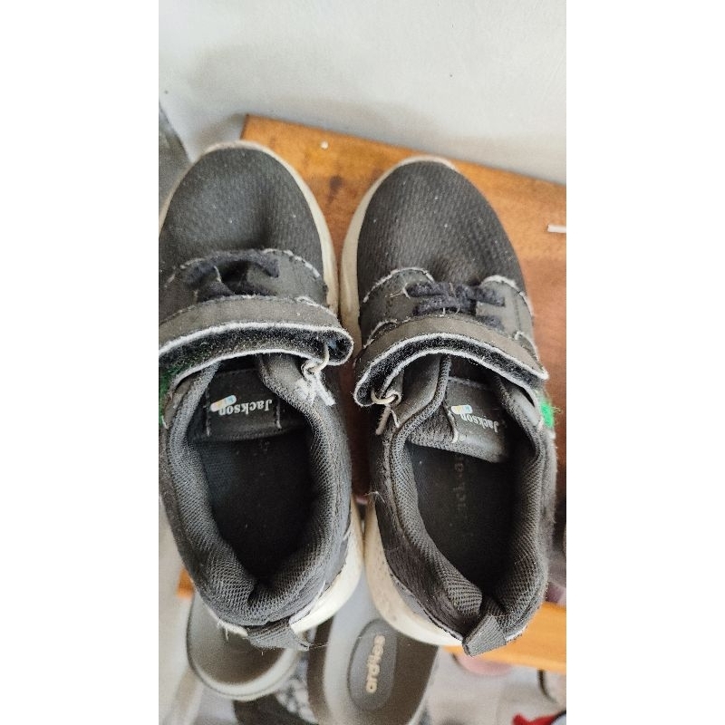 sepatu sekolah anak TK hitam merk jackson kids original