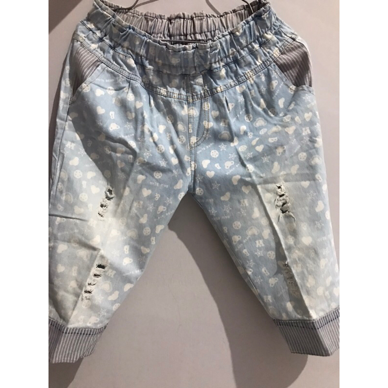 Preloved by Chachaa | Celana Character Jeans Light Blue