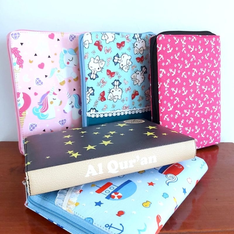Sampul Quran Sedang A5 21 x 15 x 3 cm - Cover Al Quran Resleting - Jaket Quran Sarung Al quran Anak 