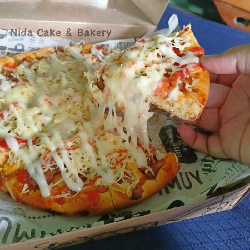 

(Nida Cake & Bakery) Pizza Homemade Chicken Mozarella/Pizza 20cm/Pizza Cheese Lovers Enak Lembut