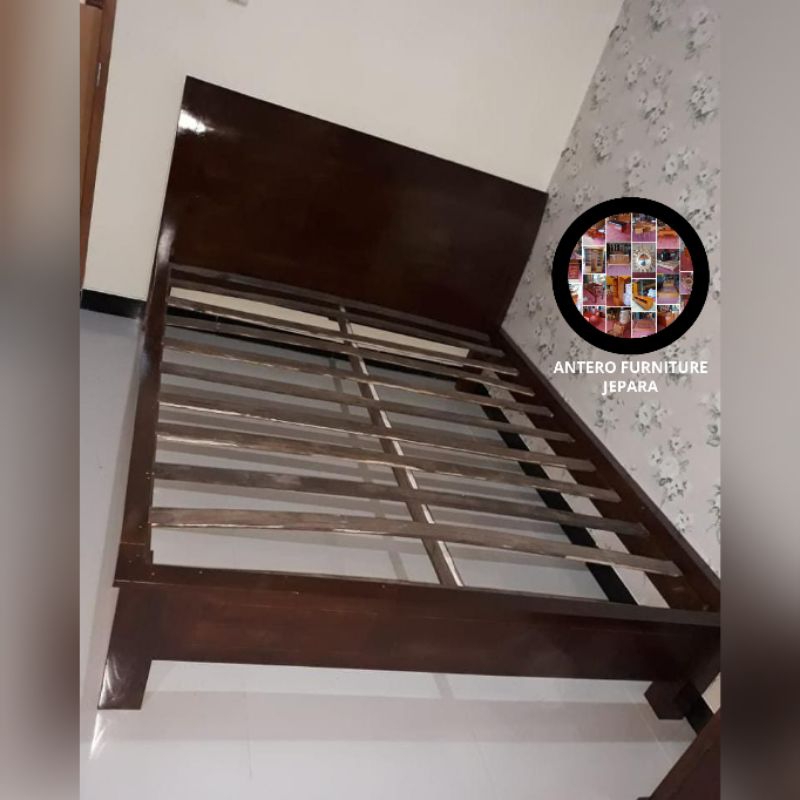 dipan minimalis kayu jati ukuran bed 160x200