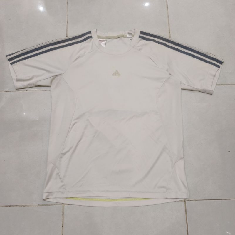 kaos olahraga dry fit Adidas logo center putih size M original murah