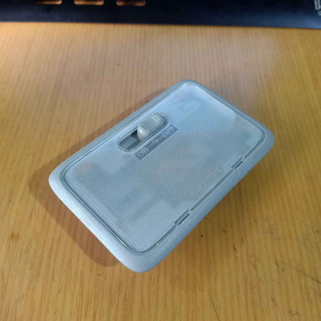 Lampu Plafon Toyota Avanza