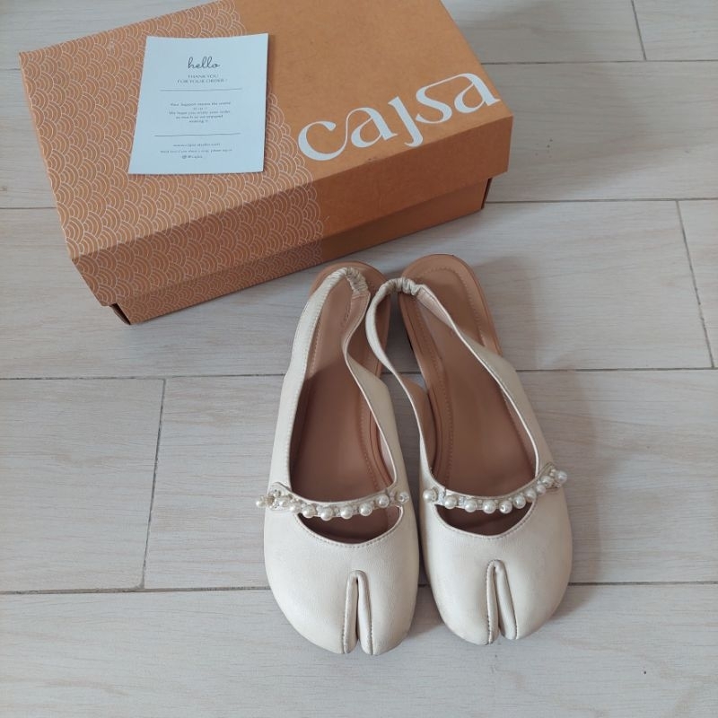 preloved cajsa nara ivory size 41