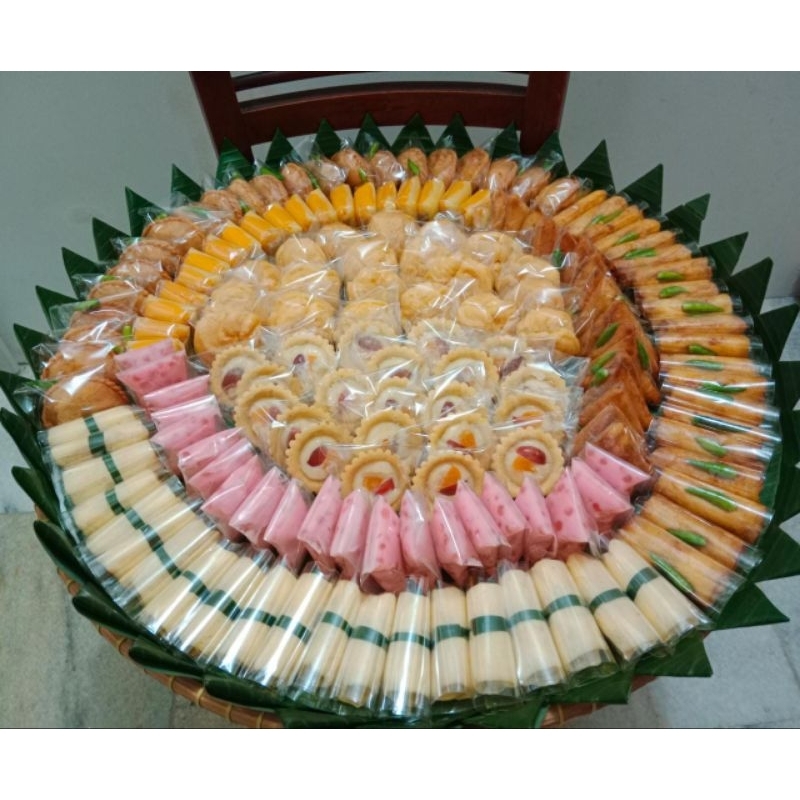 

Kue tampah/ Kue tradisional/ Kue jajanan pasar/ CateringHappy/ Happyfood