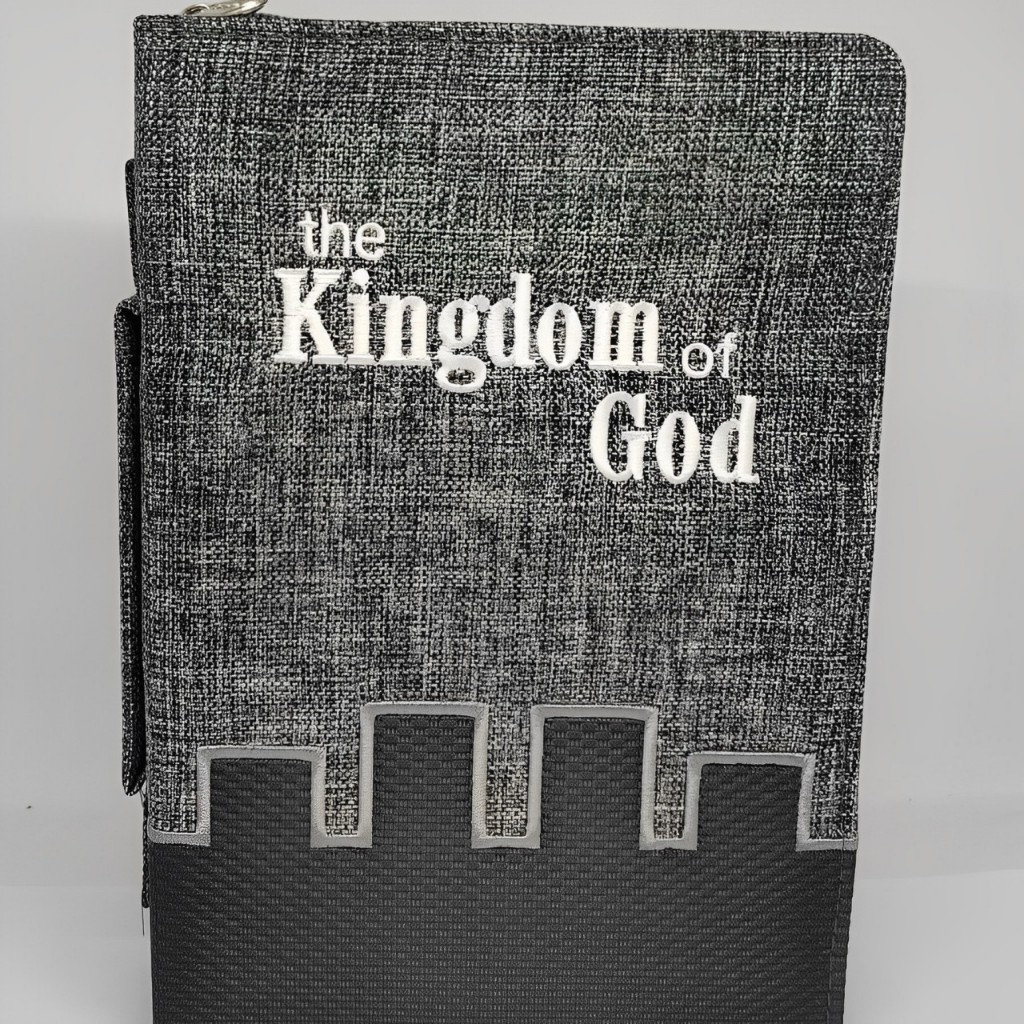 

Sampul Tas Alkitab - The Kingdom Of God - Sedang Kidung