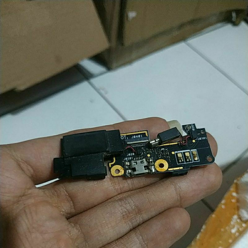 BOARD CAS BEKAS ASUS ZENFONE 5