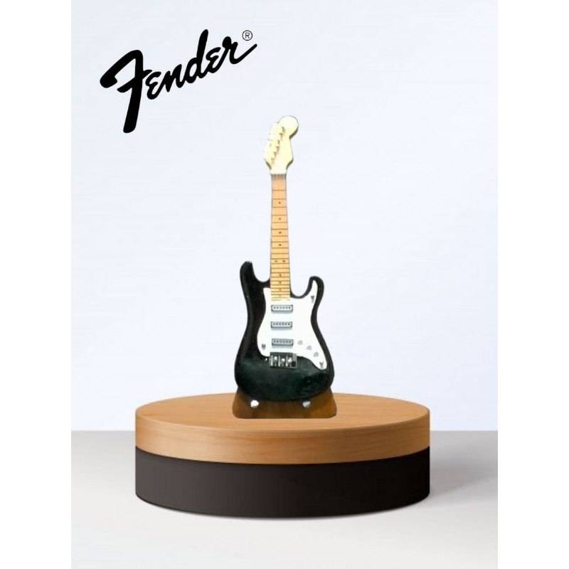 MINIATUR GITAR FENDER STRATOCASTER WARNA HITAM 1:12 (11cm)
