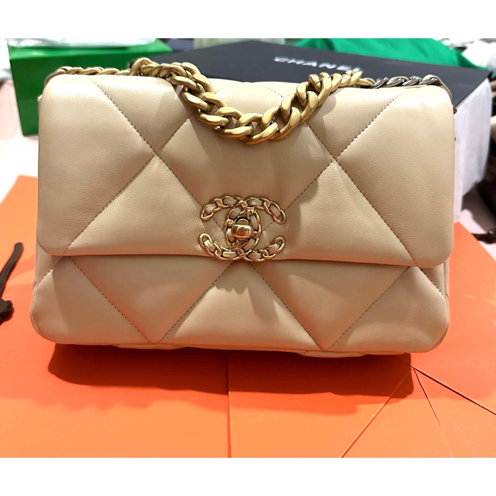 Tas Chanel 19 Small 26 Light Beige Full Handmade Handstitching