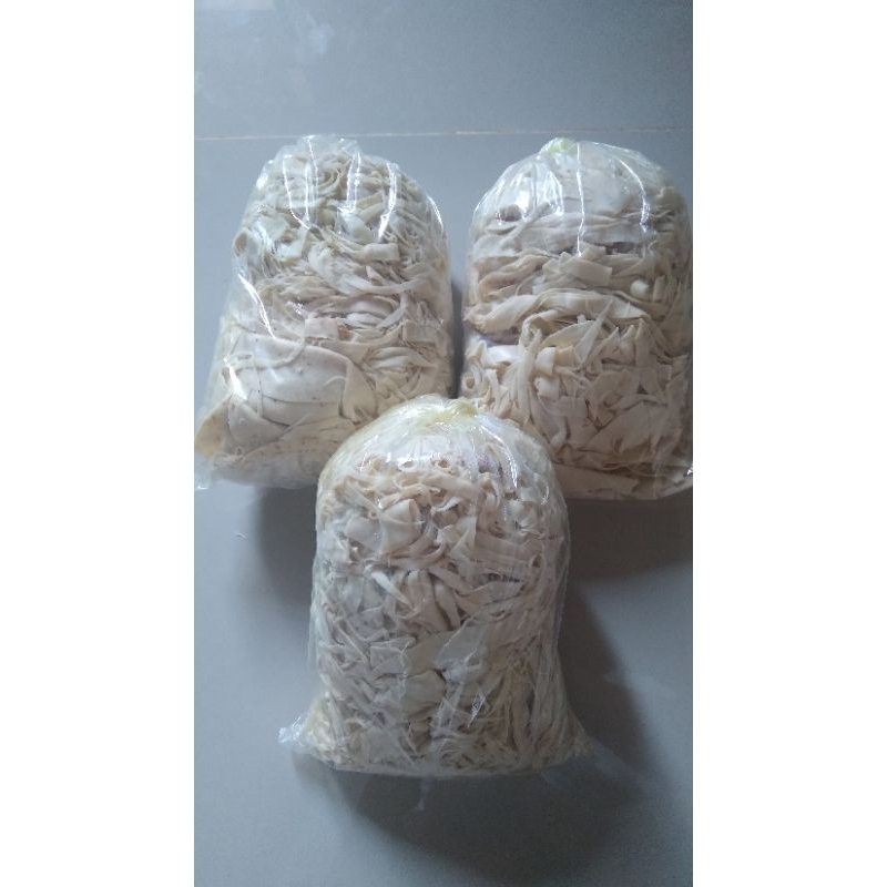 

ISI 5 KG Kriwilan /pinggiran kulit kebab digoreng jadi cemilan keripik tekstur lembut