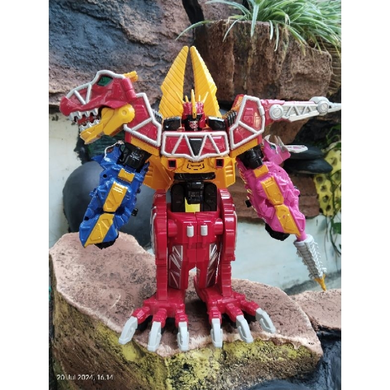 Mainan Robot Power Rangers Dino Charge megazord