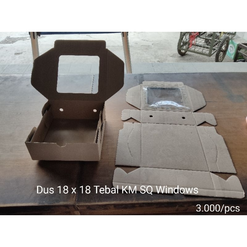 

Dus 18 x 18 Tebal KM SQ Windows