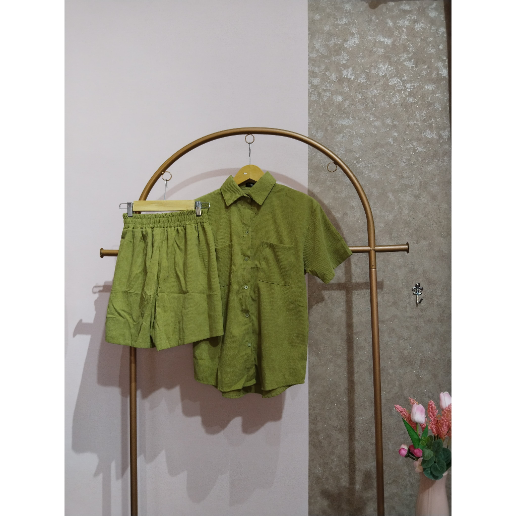 One Set Corduroy / Celana Pendek / One Set Wanita Premium