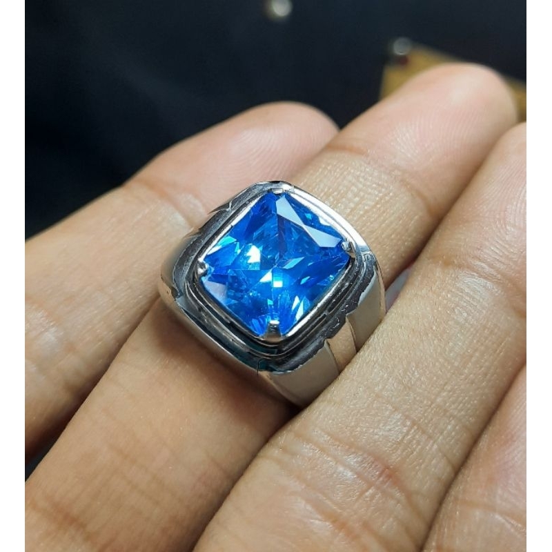 Blue Topaz Swiss